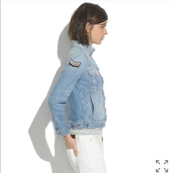 Madewell Denim Jacket 🍒 - Picture 2 of 5